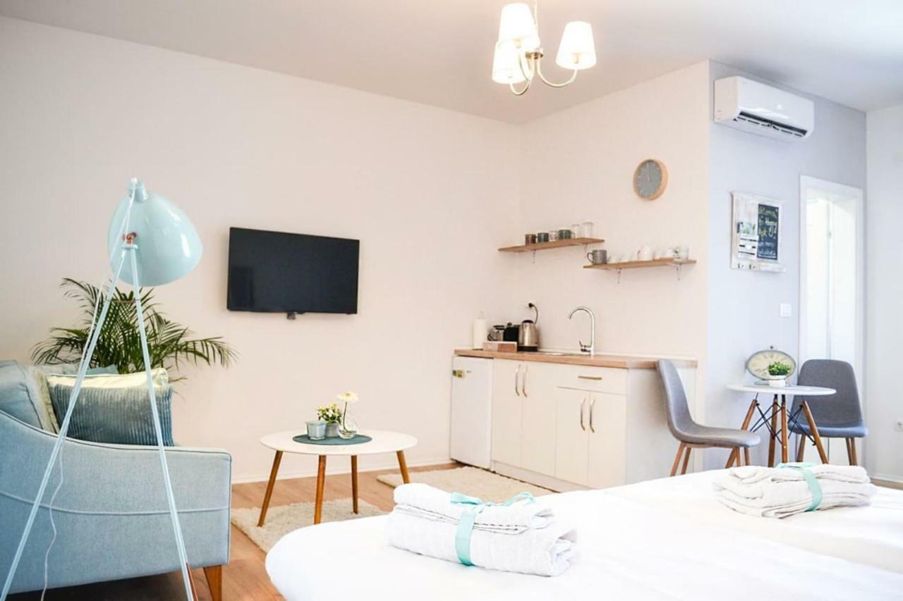 Happy Studio Apartment Mostar Bagian luar foto