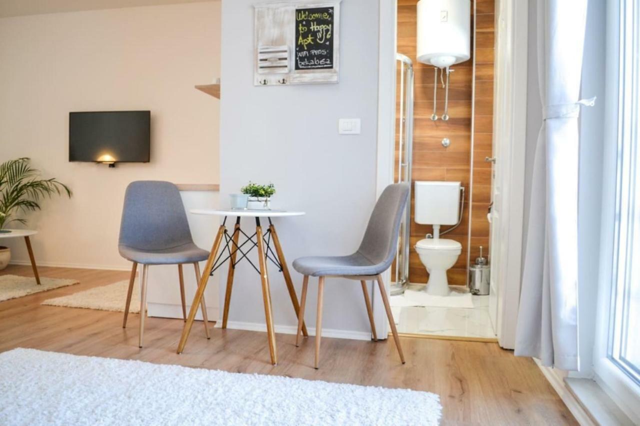 Happy Studio Apartment Mostar Bagian luar foto
