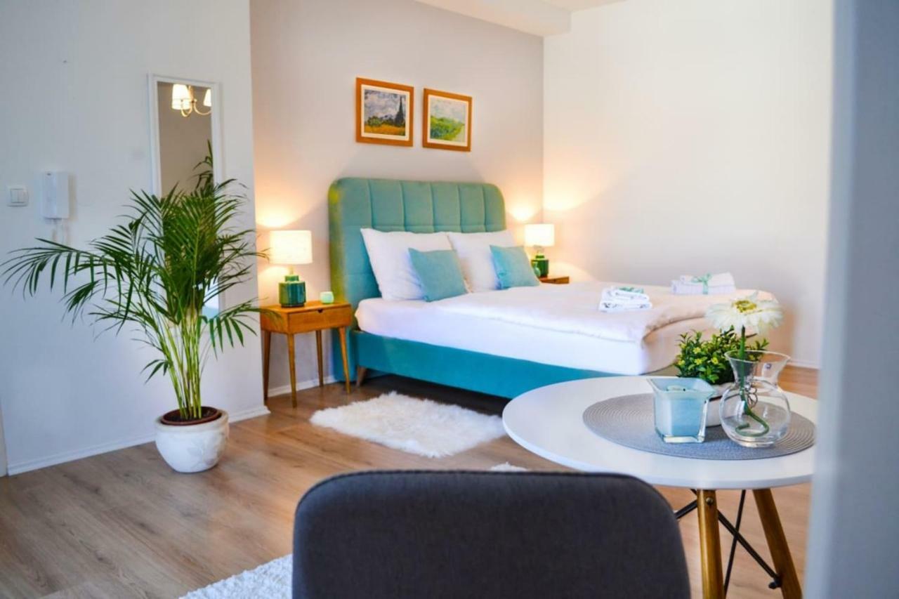 Happy Studio Apartment Mostar Bagian luar foto